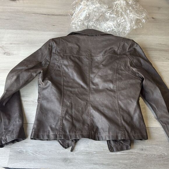 Max Studio Women's‎ Faux Leather Jacket Chocolate Large NWT in packaging - Picture 9 of 9